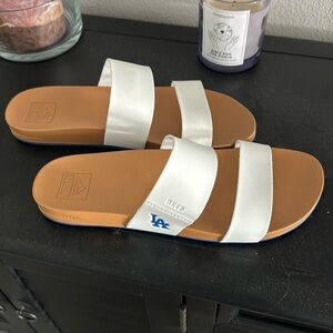 Women's Los Angeles Dodgers REEF Cushion Vista Sandals